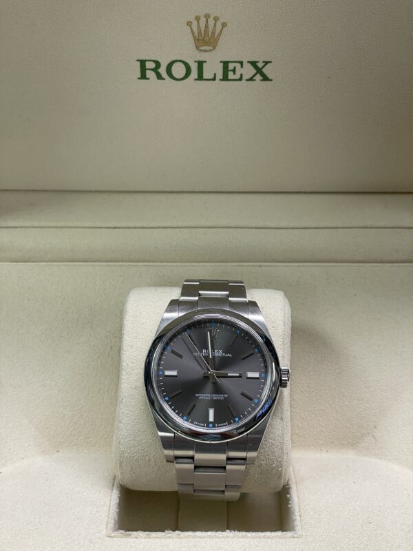 Rolex 124300 Fronr